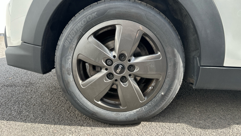 MINI Hatchback 2.0 Cooper S Classic 5dr Auto Petrol Hatchback